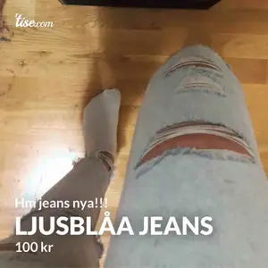 Helt nya jeans från hm i storlek xs! Jätte fin färg och modell! Ganska små på mig o säljer därför!