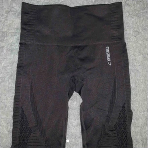  - Säljer ett dessa gymshark tights köpta på plick för 500 kr då de var för små för mig! 