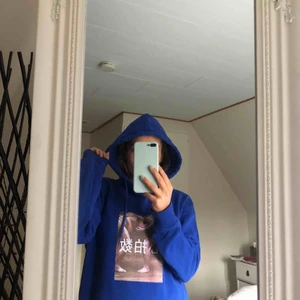  - Hoodie från Axel Arigato i storlek M (mycket oversized på mig). Säljer för att den inte kommer till användning. Köparen står för frakt 