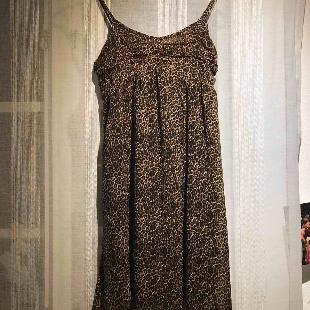 Gullig leopard klänning. 🧡🐆🧡. Klänningar.