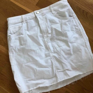  - Jeans kjol från hm Stretchig material  Omvänd  