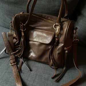 Brun väska - Supersnygg väska i veganskt läder från Urban Expressions