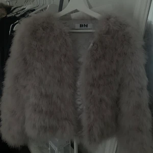 Dream jacket från Dennis Maglic - En äkta DM dream-jacka i nyskick. Strl XS använd 1 gång. Nypris 1299