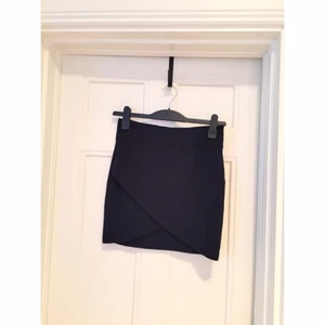  - Kjol svart från hm