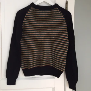  - Knitted sweater from COS, good condition.