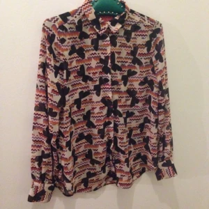  - Går bra att mötas upp i Stockholm, eller så kan jag skicka, men då betalar ni frakten. 
Swish, cash eller överföring går bra.