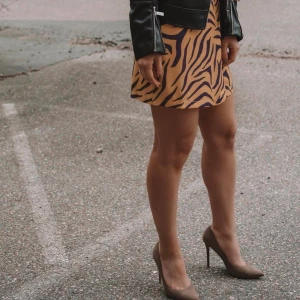 IvyRevel klänning - Storlek 34. Använd ensta gånger och är o mycket fint skick.