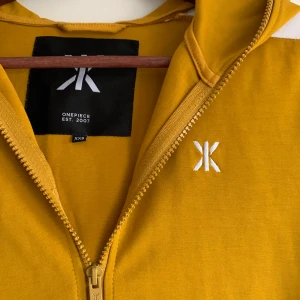 OnePiece dress - Använd ett fåtal gånger! Strl: XXS men passar även en XS och S som mig. Beroende på hur tajt man vill ha den.