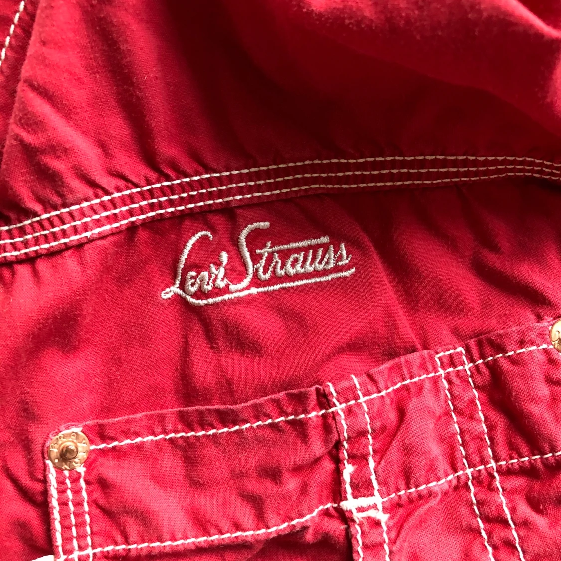 Röd vintageskjorta från Levis  - 90