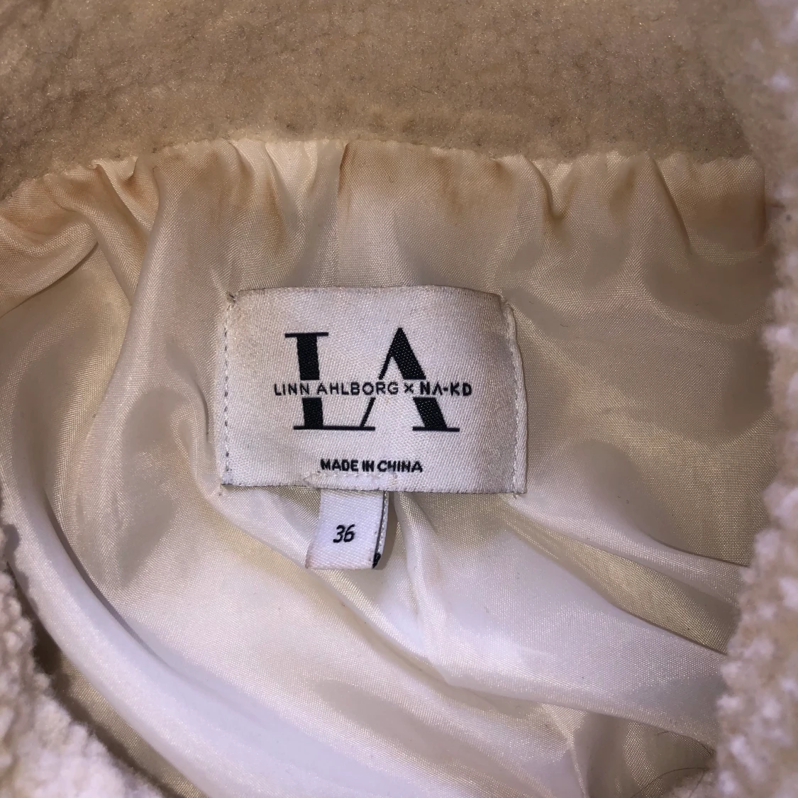 Linn Ahlborgs jacka NAKD  - 91