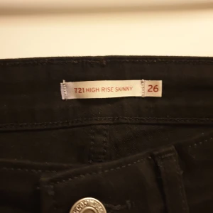Levis 721 high rise skinny, strl 26 - Använd ett fåtal gånger. I mycket bra skick 