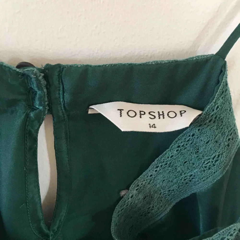 Superfin silkesklänning från topshop. Klänningar.