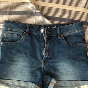  - Shorts från bikbok som är stretchiga å sköna💕