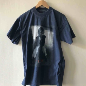  - Turné-tee Tina Turner från 2000. Kan hämtas i Uppsala eller skickas för 39