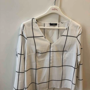  - Helt ny, aldrig använd. Ifrån shein