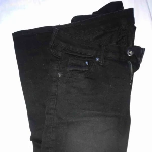  - super skinny low waist jeans (black)