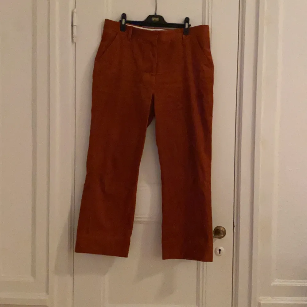 Love these pants! Sad they’re too big. Really good quality. Free delivery within Stockholm. Payment by swish.. Jeans & Byxor.