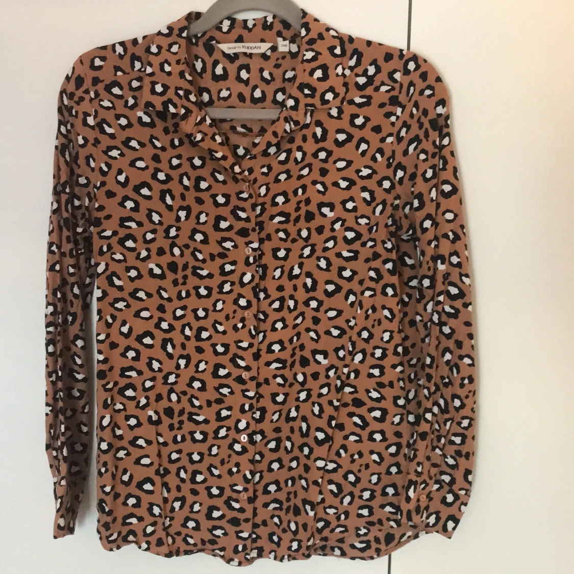 Leopardmönstrad skjorta 
