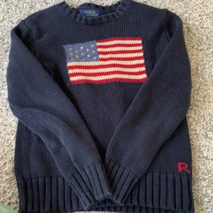 Polo Ralph lauren S.10-12  - Väldigt fin i bra skick, nypriset är 1 200kr
