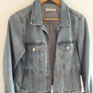 - Jeansjacka från Mango 