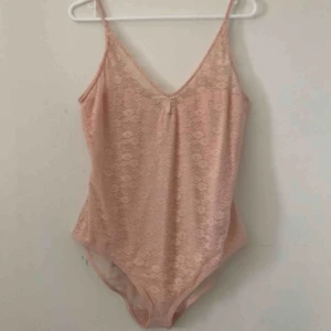  - Aldrig använd. Body med genomskinlig baksida. 