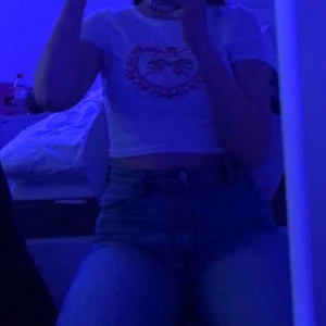 Crop top - y2k inspirerad crop top. bra skick. frakt på 44kr