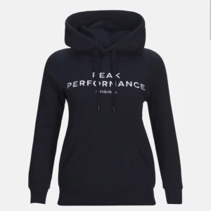Peak Preformance hoodie - Säljer min marinblåa Peak Preformance hoodie i storlek M ✨ använd två gånger och är precis som ny ✨ finns på fler sidor, frakt tillkommer