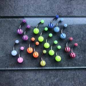 Navelpiecing  - Navelpiecing smycken i olika färger och modeller. Kostar endast9 kr styck. Köp hur många du vill!