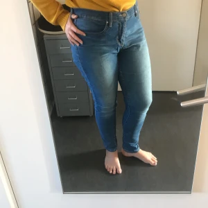 Levi’s Jeans, 311 shaping skinny - Riktigt snygga Levisjeans, 311 shaping skinny, strl. W32L32