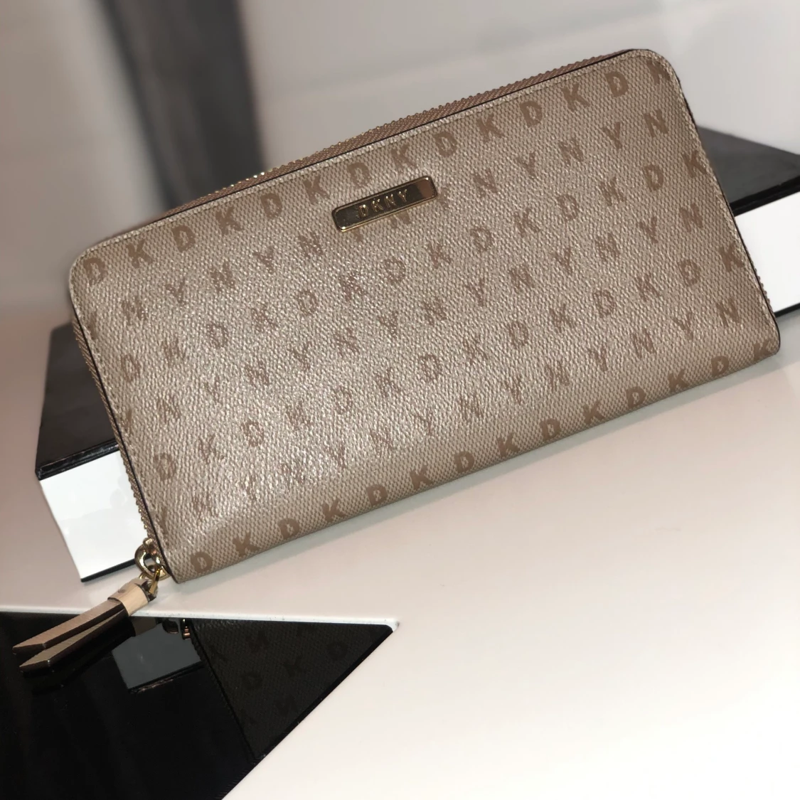 Plånbok , DKNY - 90