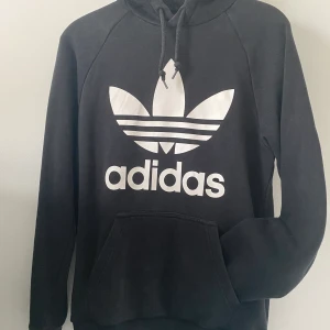 Adidas hoodie  - Bra skick