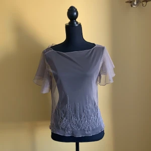 Genomskinlig tröja - Gjord av mig. Passar mig som har s