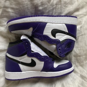 Jordan 1 Retro ”Court Purple” - Intressekoll! Aldrig använda. Skicka bud😊