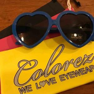  - 💙Solglasögon💙 30:- plus frakt 9:- 