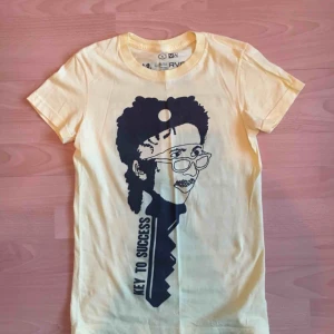  - Cobrasnake t-shirt. Inklusive frakt på 65kr