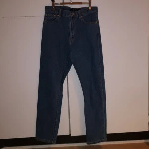  - Snygga mom jeans bara använda ett fåtal gånger 