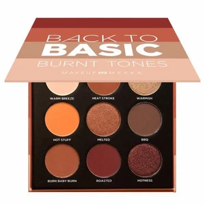 Ögonskuggspalett  - Ögonskuggspalett från norska märket MakeUp Mekka i färgen Burnt Tones, super fin. Helt oanvänd, ligger fortfarande i förpackningen. Kostnad tillkommer för frakt 🍁 (säljer pga att jag har två och ej är en allt för flitig ögonskuggsanvändare) 