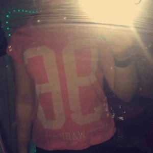  - Säljer min warp T-shirt. 