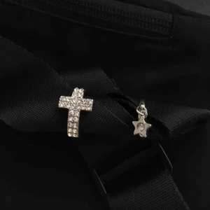  - Nya ringar!! varav den ena är anpassningsbar i storleken. 