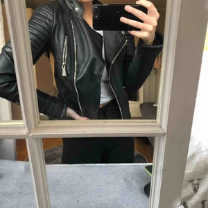  - Snygg motojacket från chiquelle, stl S💕