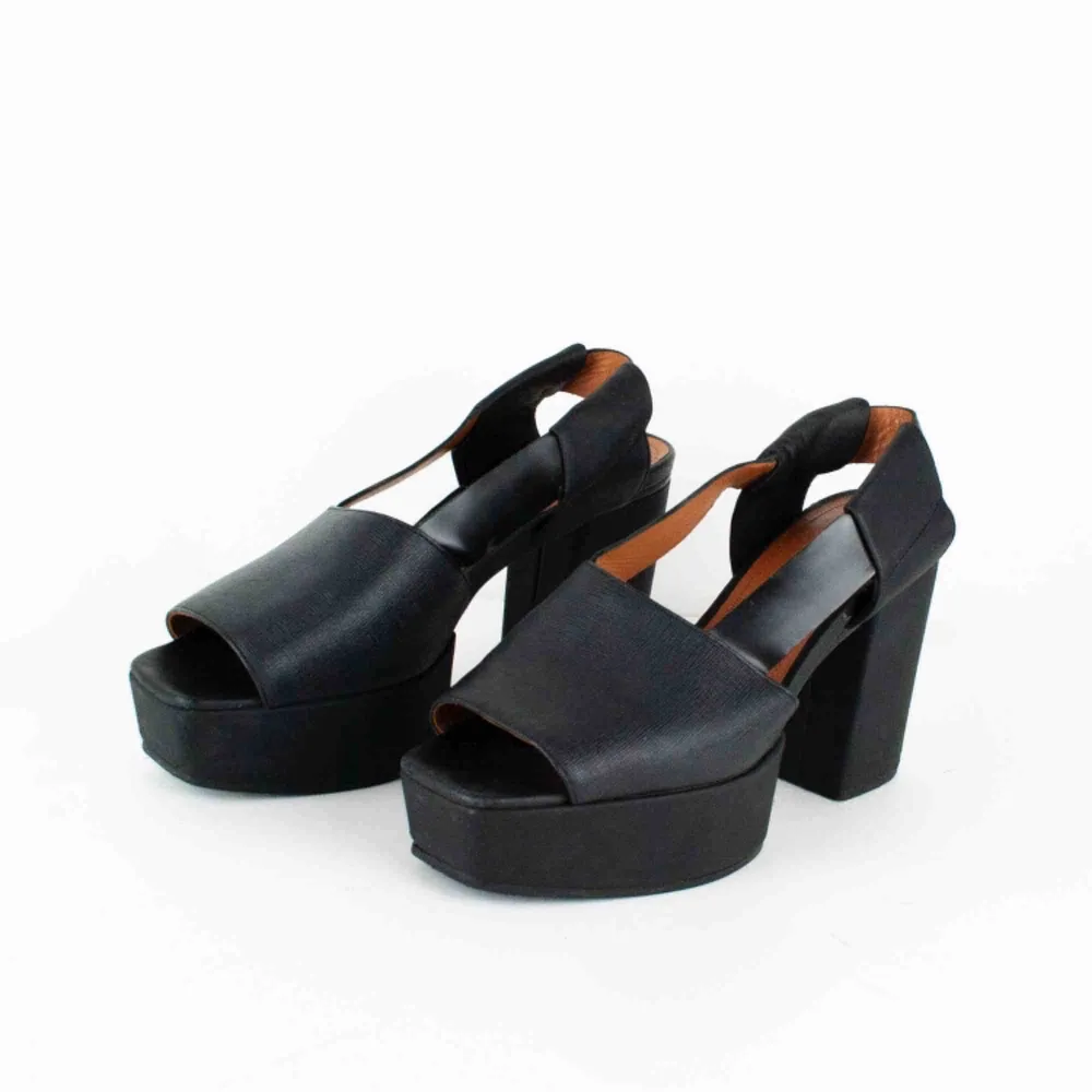 & other stories chunky platform block heels sling back sandals in black size EU 39 Free shipping! Ask for the full description! No returns!. Skor.