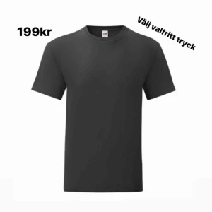 - UF företag. Välj valfritt tryck på ditt plagg eller tygpåse, gå in i vår profil för att se alla våra tröjor och tygpåsar. Finns i storlek S till 3XL. Du kan välja att ha trycket på ryggen eller framsidan. Se alla tryck på sista bilden.