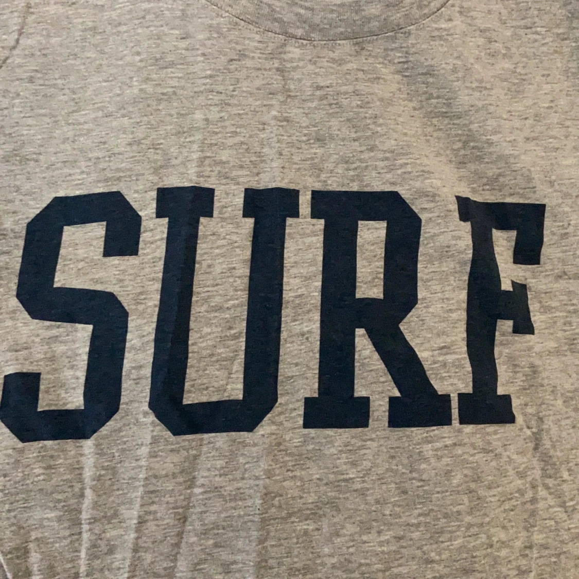 Grå t-shirt i storlek S-M - 91