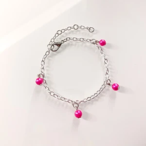 Armband✨ - ❌SLUTSÅLT❌                                                              Armband med rosa pärlor💞                                                 39kr + 11kr frakt🌟