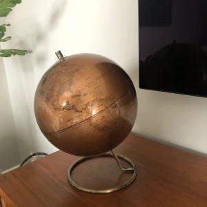 Jordglob - Cool jordglob i rosé guld/ guld. Inredning till hemmet☺️ 30kr + frakt