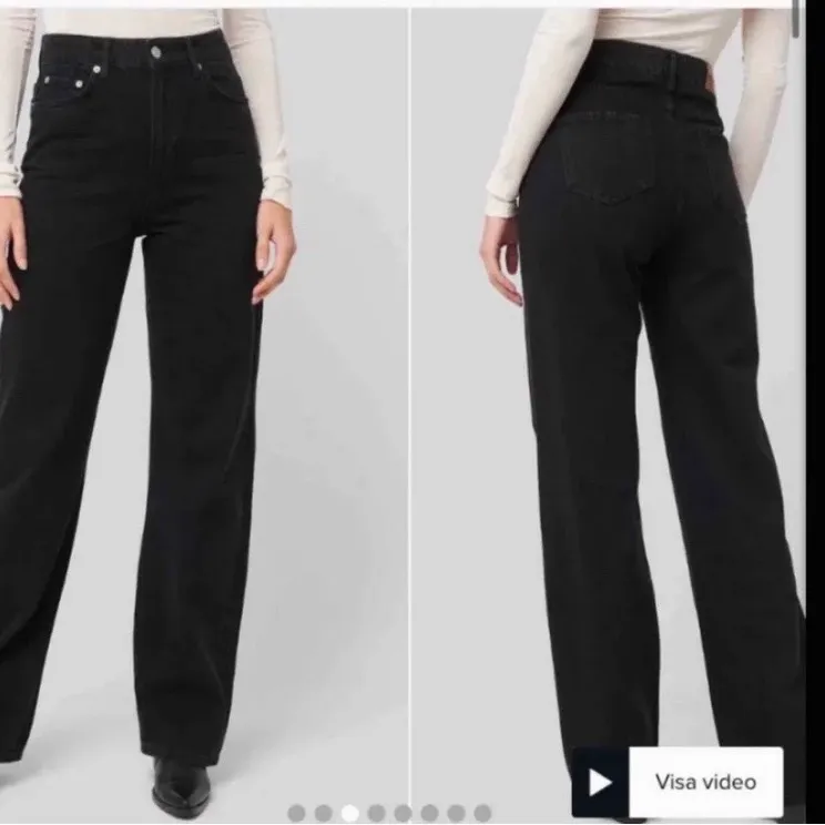 Vida svarta jeans från Nakd, endast använda 1 gång pga för små. Frakt tillkommer.. Jeans & Byxor.