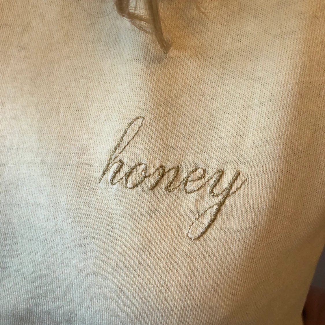 Ljusgul t-shirt  - 90