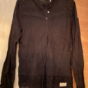 Odd Molly blus - Fin Odd Molly blus, storlek L/3. 