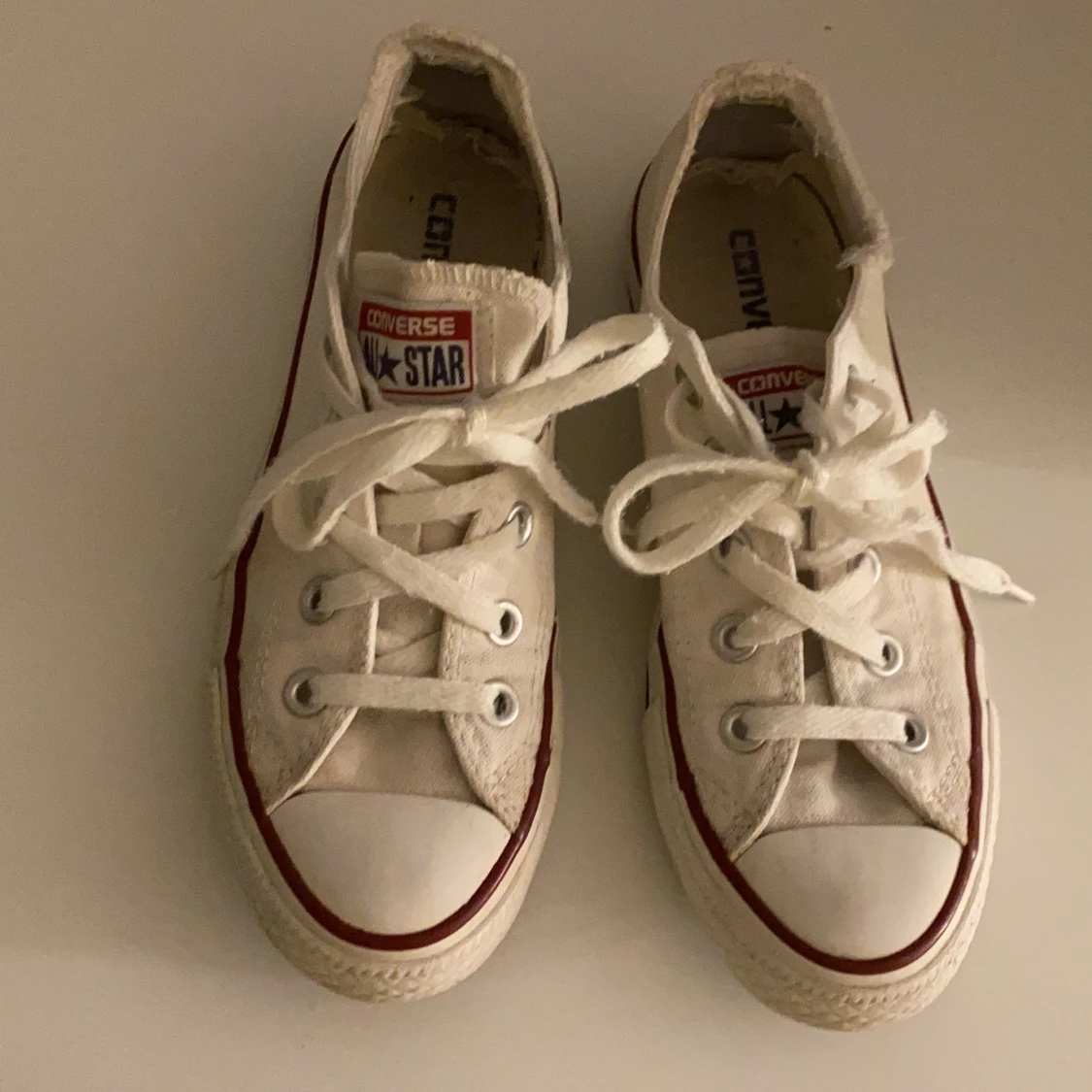 Vita converse skor - 91