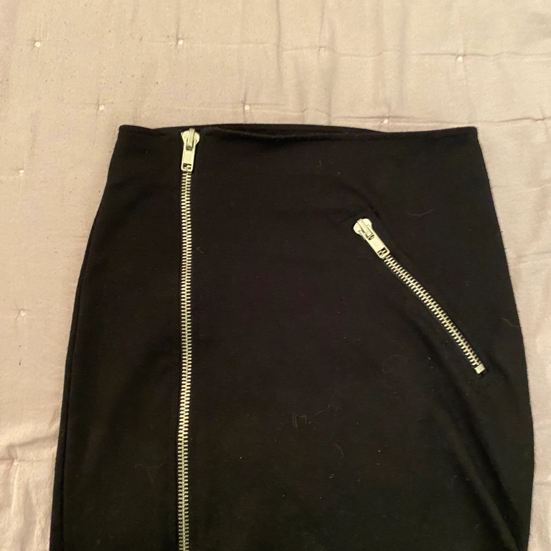 Kort svart kjol - 90